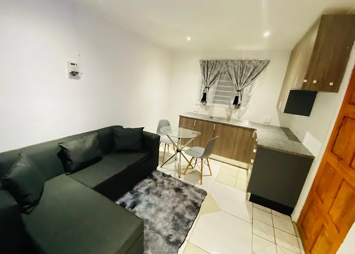Newlands Comfortable Abode