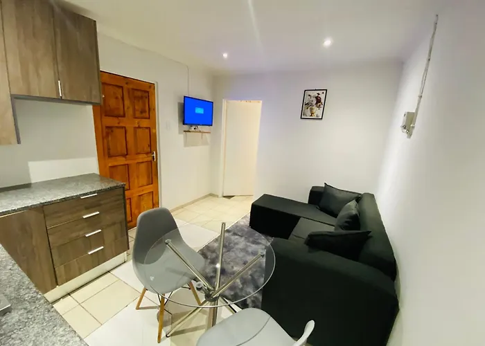 Newlands Comfortable Abode